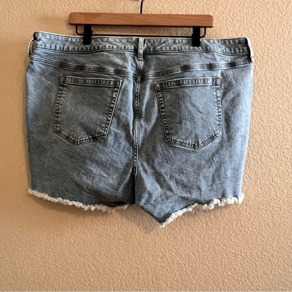 Torrid Mid-Rise Vintage Stretch Short Size 22 - Picture 4 of 8